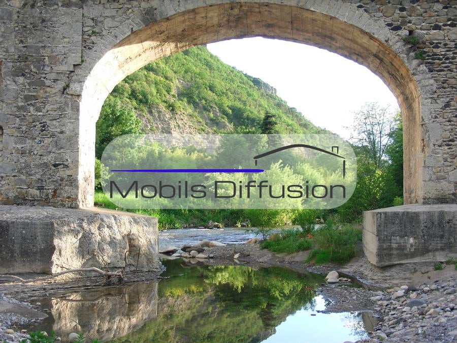 Mobils Diffusion - Terrain pour mobil-home au camping en Auvergne-Rhône-Alpes au cœur de l’Ardèche